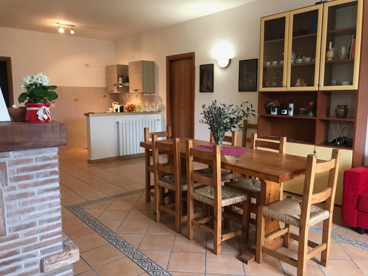 La Casa Di Demetra. Un Paradiso Tra Gli Olivi. モンテッキオ エクステリア 写真